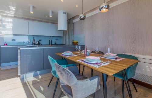 BEACH FRONT VILLA FRAN - DELUXE PENTHOUSE SUITE with private pool - Foto 13