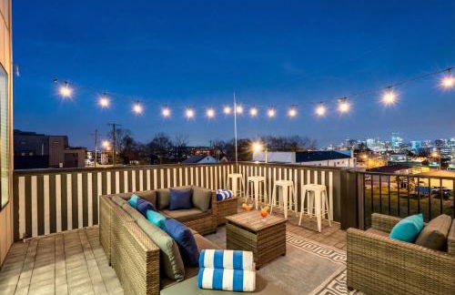 NEW Luxe 4BR 12 Beds - RoofDeck Views - Chefs Kitchen - Foto 18