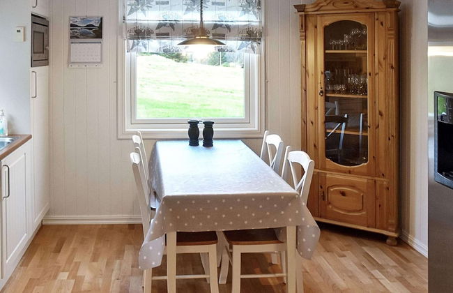 10 Person Holiday Home in Midsund - Foto 45