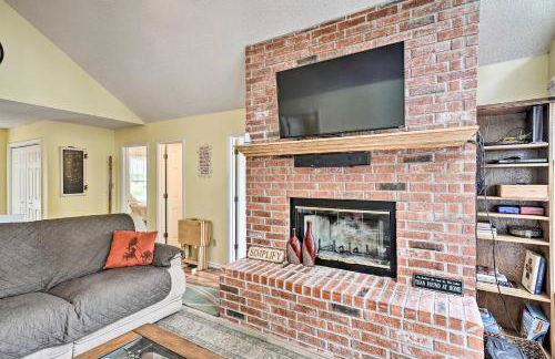 Dock and Waterfront Deck! Lake of the Ozarks Home - Foto 5