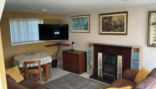 Rain Hill Cottage - Sleeps 4 Parking & Pets Ok - Foto 5