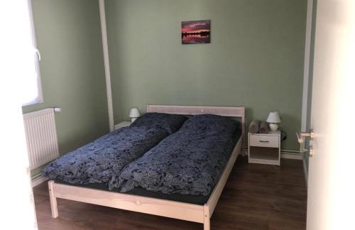 Moderne Ferienwohnungen mit Terrasse, Pool, Wallbox & Spielplatz in den Götzer Bergen - ideal für Ihren Berlin-Besuch und auch für Gruppen bis zu 40 Personen geeignet - Photo 7