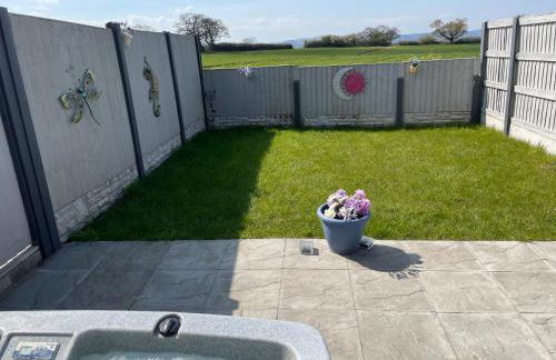 Dwylig Isa Holiday Cottages - Photo 40