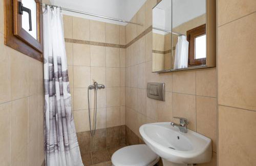 Vitamin Sea Beachfront Villa, Sithonia #FeelsLikeHome - Photo 15