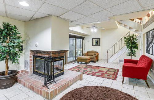 Spacious King of Prussia Home with 2 Game Rooms - Foto 6