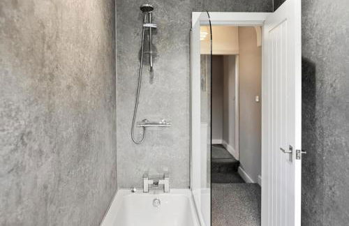 Stunning 3B Home, ideal for leisure & contractors - Foto 9