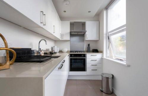 Elevated Elegance 1BR 1BA Flat in Wellmeadow Rd 65B - Foto 5