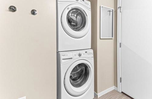 6 Modern Apts - 12 Beds w Parking - Near Kerrytown - Foto 15