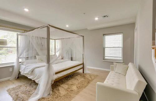 Modern City Getaway Near Downtown Newark & NYC - Photo 13