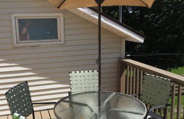 The Cute & Cozy - Upper Apt - Great Location! - Foto 6