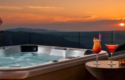 EMPHASIS Traditional House with Jacuzzi & Bicycles - Foto 3