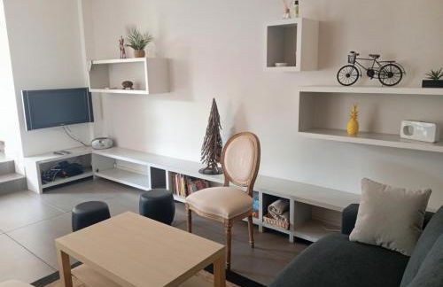Appartement avec beaucoup de cachet central et calme - Foto 12