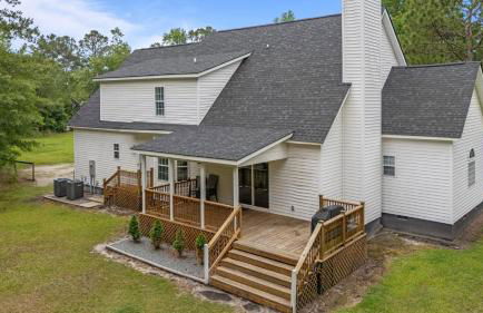 Grandma's Farm on 6 acres with Lighted Barn and River Access - Foto 41