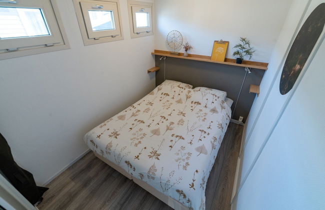 Canal-side Stay, Giethoorn - Photo 5