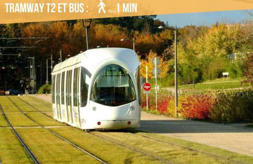 Cosy Appart - Proche Eurexpo - Balcon - Parking - Spacieux T2 - Foto 8