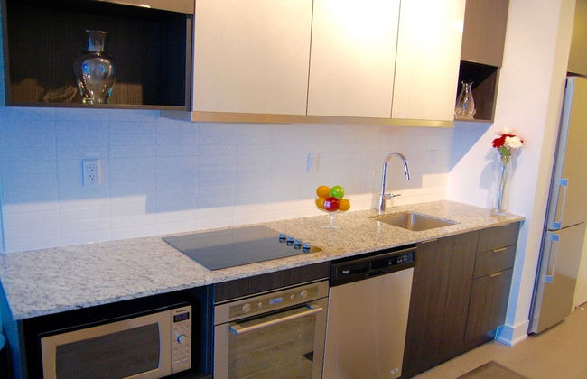 Shops at Don Mills Furnished Apartments - Foto 3