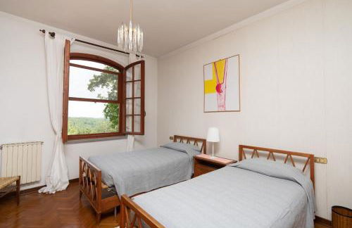 Exclusive 1970s villa with pool and garden by VacaVilla - Foto 22