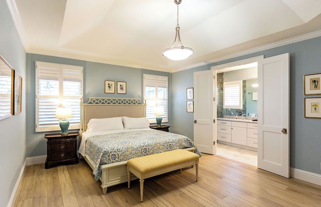 Tuscan Vacation Rental. Stylish 3-Bedroom Getaway Near Vanderbilt Beach Enjoy a Private Pool, Spacious Layout, and Modern Comforts Perfect for Families, Groups, and Pet-Friendly Stays - Foto 9