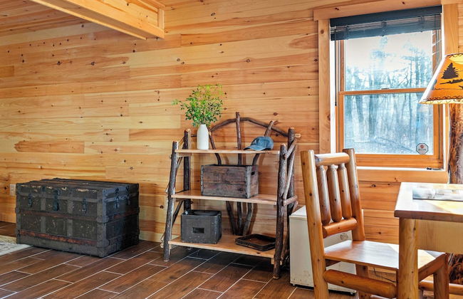 Deer Haven Cabin by Avantstay Waterfront Dock + Firepit - Foto 51