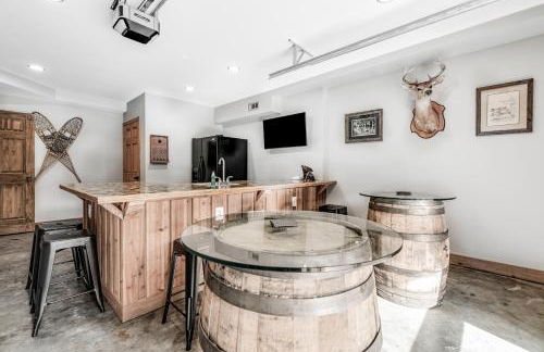 Spacious Serene Cabin Sleep 14 Pool Hot Tub Games - Foto 34