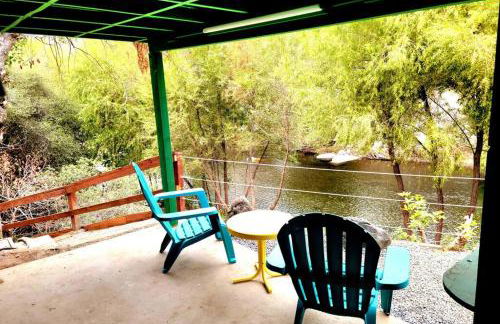 Retro Casita on the River! only 1 min to SNP gate! Riverfront with swimming - Foto 33