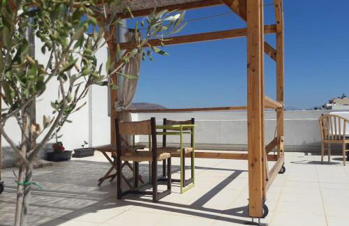 Little Penthouse with Open Terrace - Photo 1