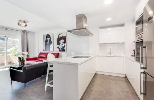 by RIVA - Gorgeous 2 Bedroom Apartment in Centre of Puerto Banus - Photo 7