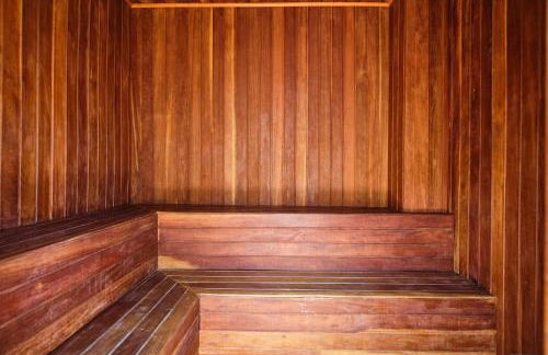 Dois Quartos, Sacada com Churrasqueira, a 400 MTS do Projeto Tamar e 800 MTS do Aquário - Foto 31