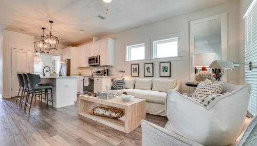 Sunny Day - Walk to beach- community pool! - Foto 1