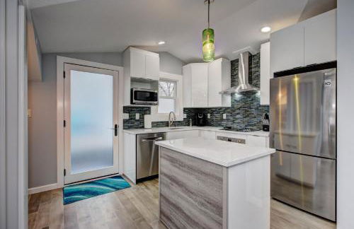 The Lilly Pad Brand New in Hyde Park! Pet Friendly, fully fenced yard, walking distance to Hyde Park shops, and dining and Camel's Back Park - Photo 18