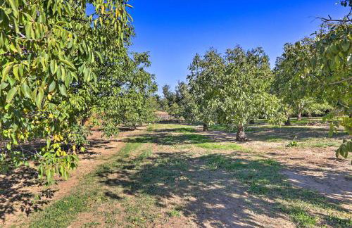 Chic Ranch-Style Home on 33-Acre Walnut Ranch - Foto 27