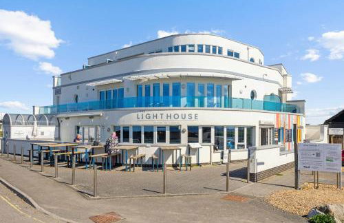 The Penthouse - Marine House - Photo 31