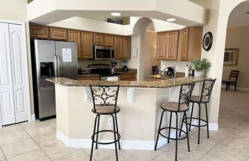 537 4BR Private Pool Spa Conservation Views 2 Masters Near Disney - Foto 9