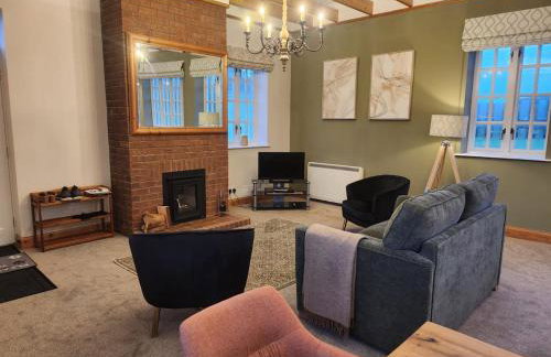 Recently refurbished former art studio - Foto 18