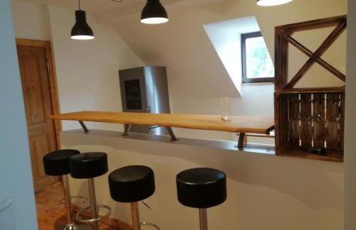 Schlossblick Apartment für 4 mit Küche Kamin Netflix Parken und Hofladen - Foto 6