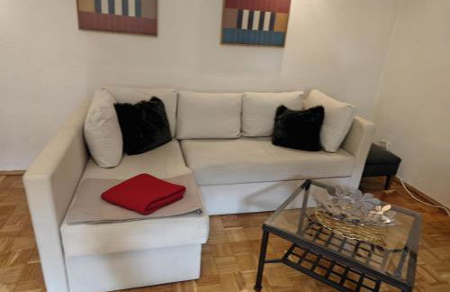 Siegen Work and stay 2 Betten Badezimmer Küche Waschmaschine Wohnzimmer - Foto 4