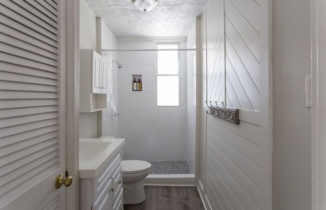 Fully renovated 4BR Bardstown / Highlands! - Photo 20