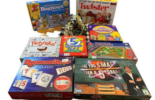 King Bed, Stocked Kitchen, Easy Driveway Parking, 2mi to Downtown & Coliseum - Foto 12