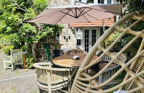 Devon 6-Bed Cottage with Country Views & Parking - Foto 32