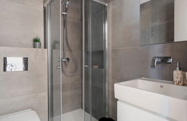 Sanders River Plaza Nice 3 Bedroom Apt w Terrace - Foto 20