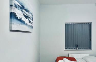 2 Bed Ground Floor Apt - outdoor access in Strood F2 - Photo 25