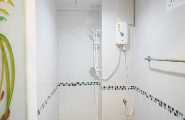 RQ Suvarnabhumi Airport by Collection O - Photo 17