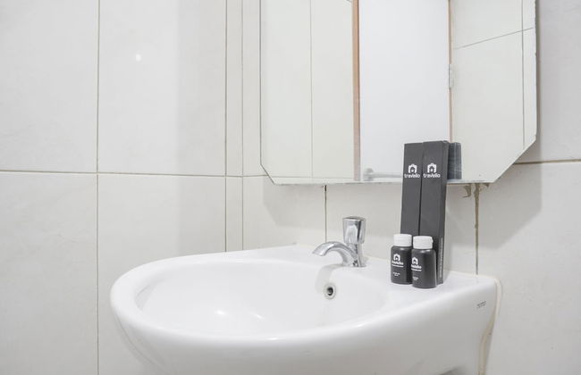 Minimalist And Cozy Studio Room At The Nest Puri Apartment - Foto 13