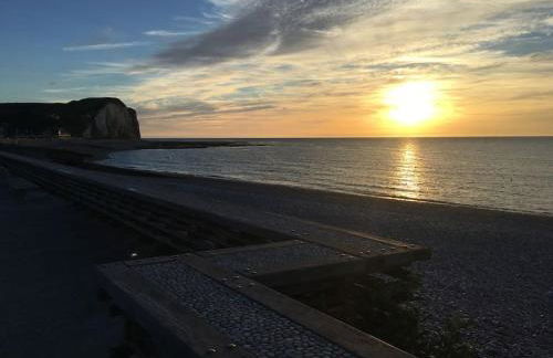 réaménagé fin Juillet 2025, Albatros Studio a moins de 50 mètres de la plage, vue dégagée sur la vallée - Foto 19