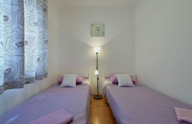 House 1125 - Photo 9