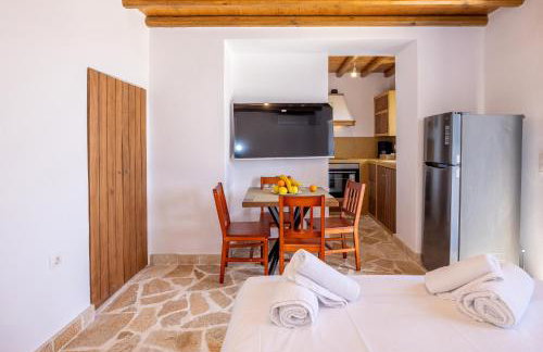 Epavlis Petrou Siwtou - Foto 37