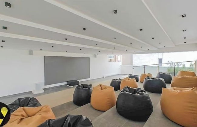 Vogue Elegance at Pearlz near Metro - Foto 5