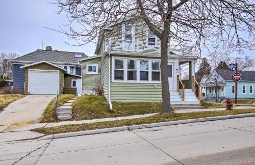 Family-Friendly House Walk to Lake Michigan! - Photo 24