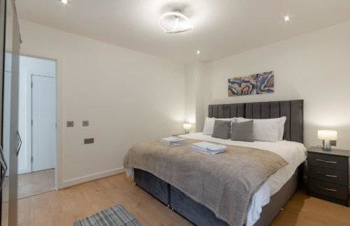 Modern Two Bedrooms Flat in Julien Road, CR5, London - Foto 2