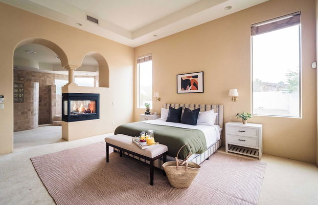 Sleeps 19, 7bdr Estate! Sports Court, Putting Green, Pool Farrier by Avantstay - Foto 27